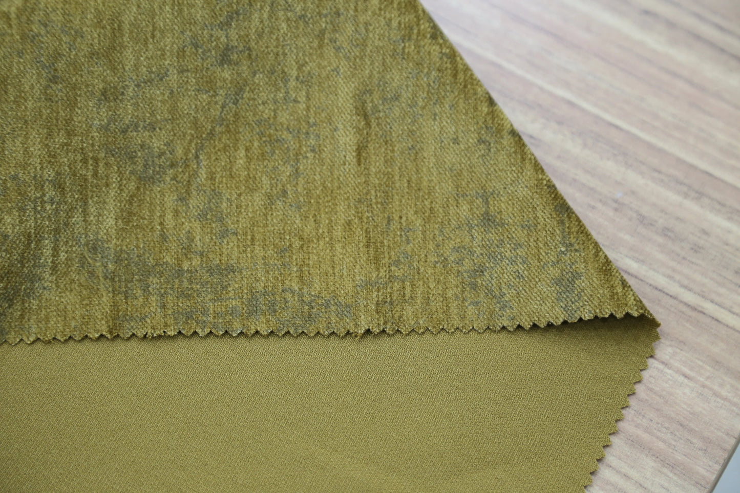 Vintage Floral Chenille Fabric - 320g/m², 150cm Width Joomme Fabric Shop