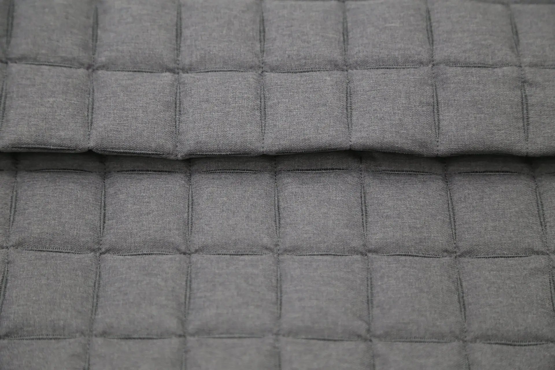 Charcoal Diamond Quilted Cotton Fabric - Sample Fashion Textile with Embossed Grid Texture for Luxury Loungewear & Home Decor - OEKO-TEX Certified 145cm Joomme Fabric