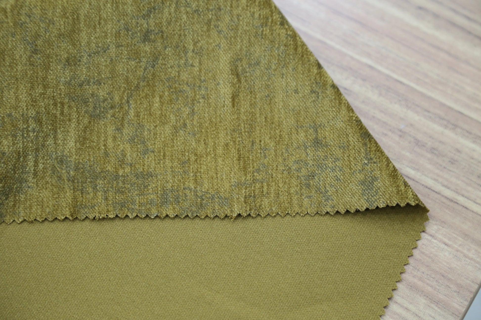 Vintage Floral Chenille Fabric - 320g/m², 150cm Width Joomme Fabric Shop