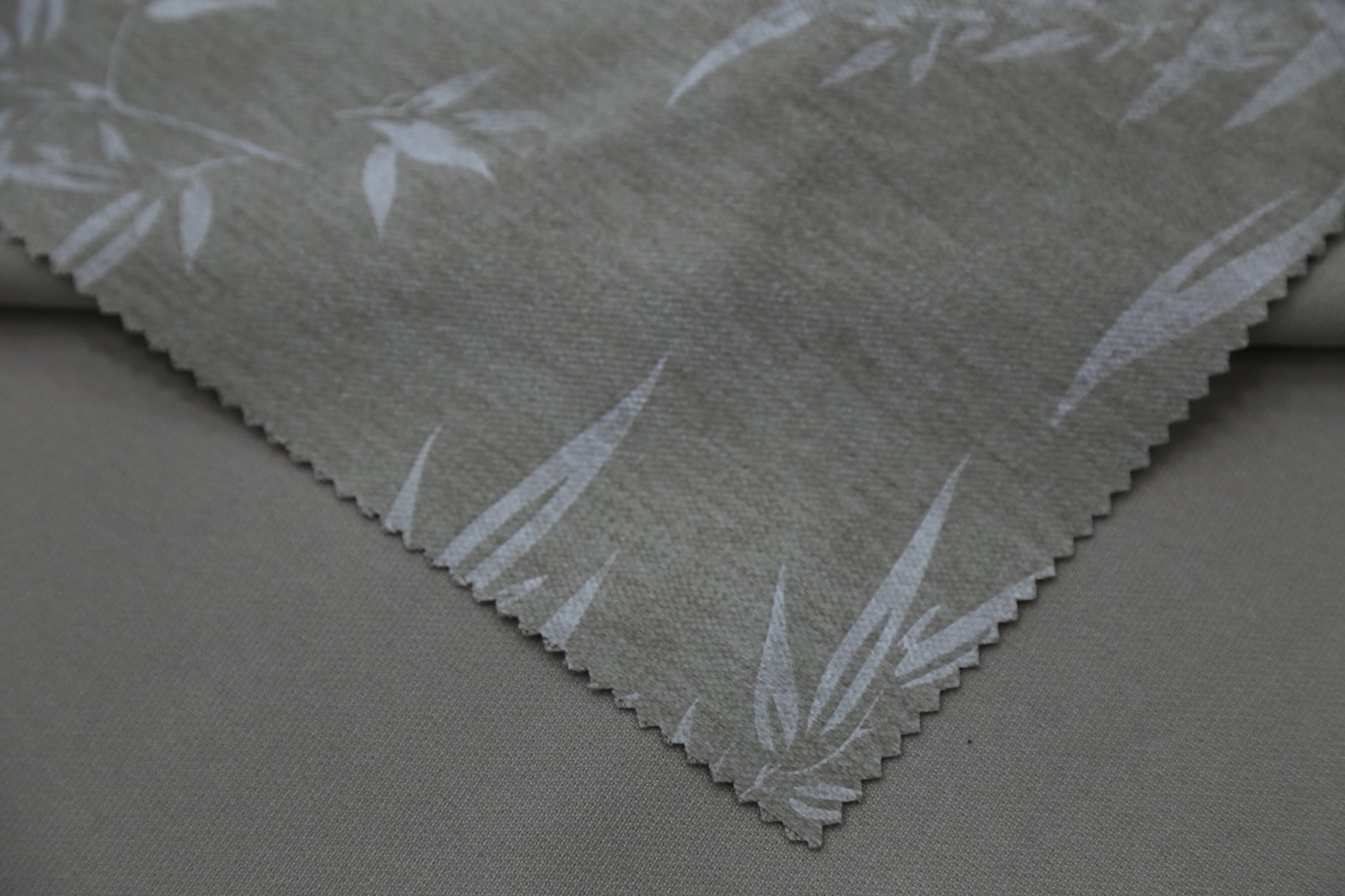 Bamboo Leaf Chenille Fabric - 320g/m², 150cm Width Joomme Fabric
