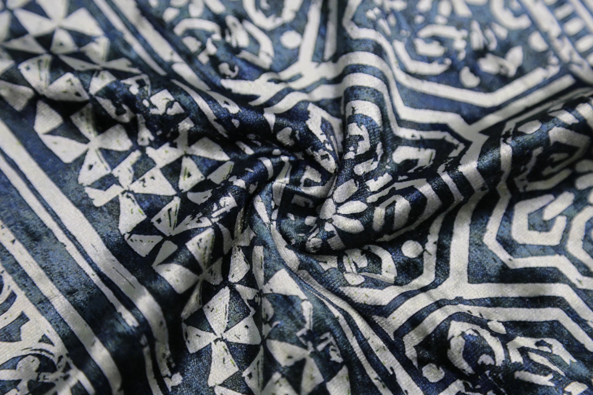 Navy Blue Geometric Floral Print Fabric – Cotton Blend, 160cm Wide, DIY Sewing & Crafts Joomme Fabric Shop